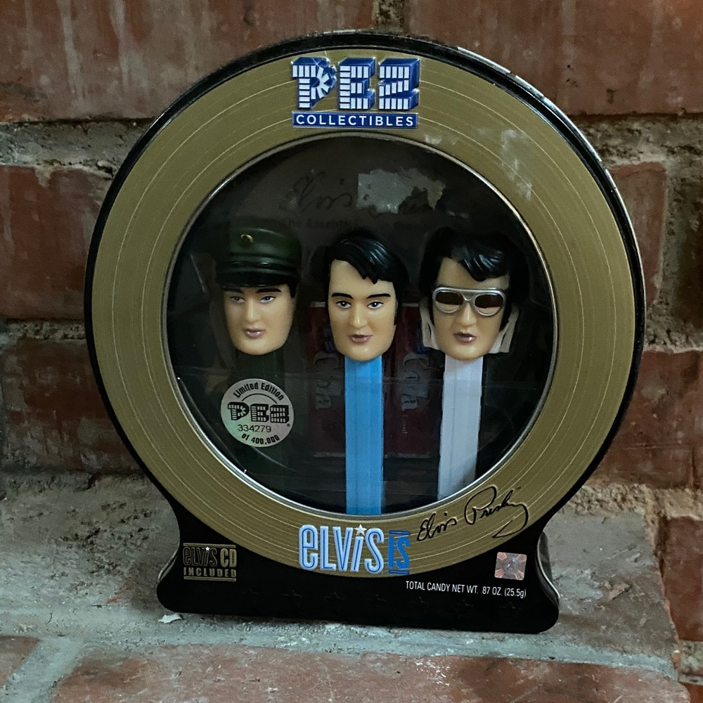 BNIB Collectibles Elvis Presley PEZ Dispenser Set